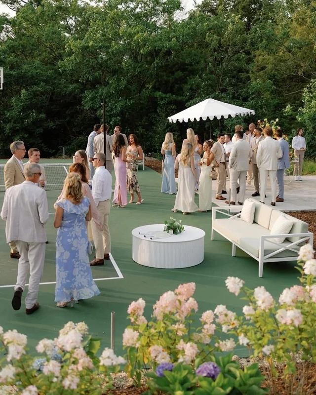 Furniture Rentals: Detailz 10