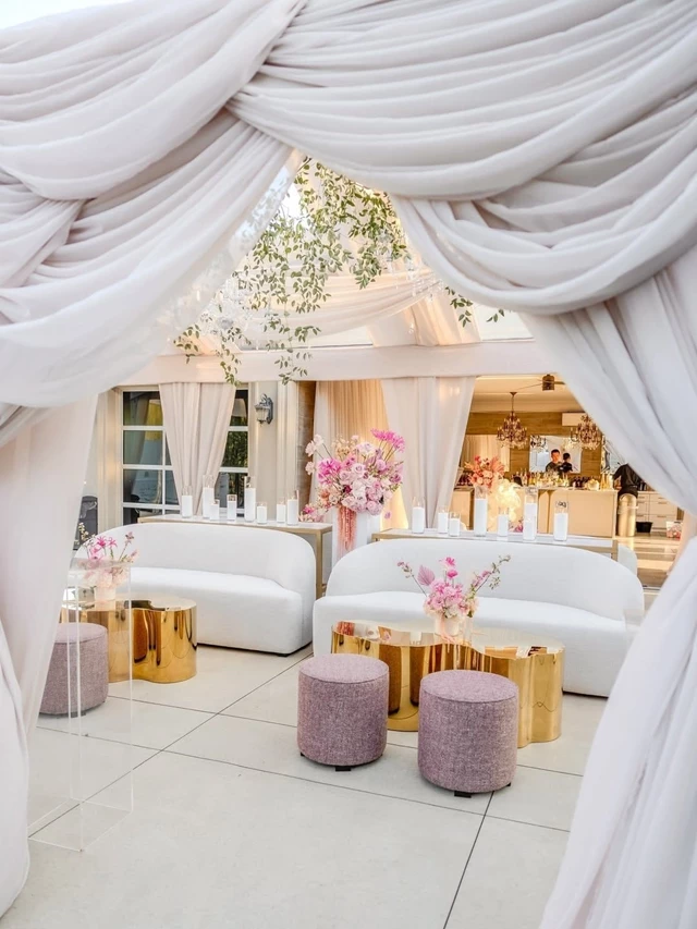 Furniture Rentals: Detailz 2