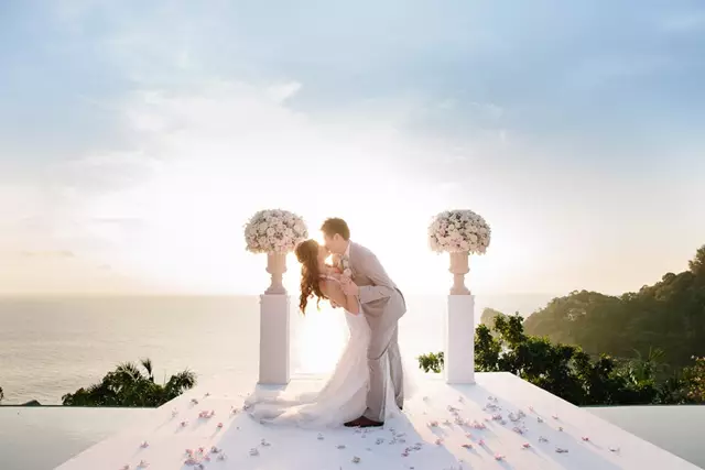 Wedding Planners: Devoted To You 11