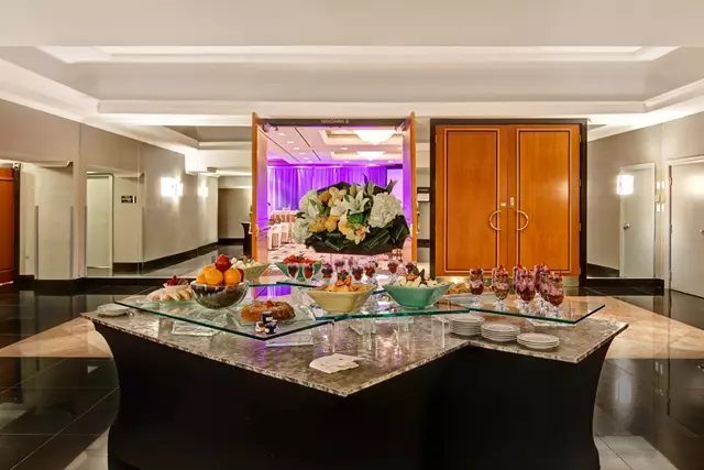 Hotels: DoubleTree by Hilton Toronto Downtown 19