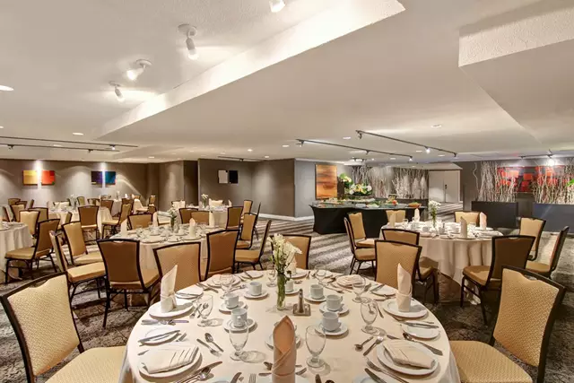 Hotels: DoubleTree by Hilton Toronto Downtown 15