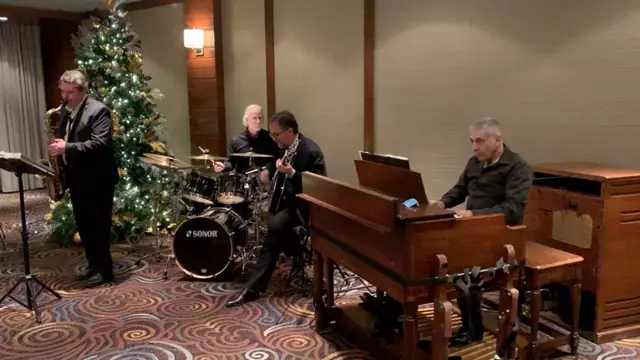 Live Music & Bands: Dr Dave & Friends 16