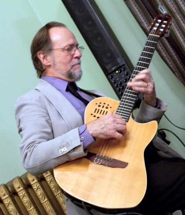Dunstan Morey Guitarist, Toronto