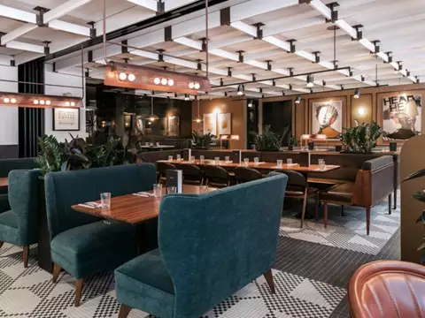 Earls Kitchen + Bar