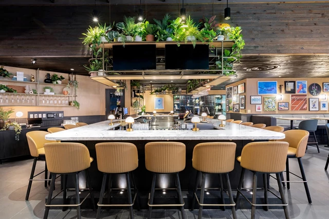 Earls Kitchen + Bar, Toronto