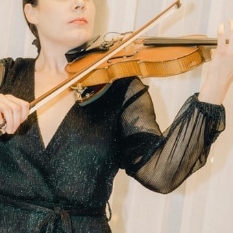 Live Music & Bands: Ellen Daly - Violinist 5