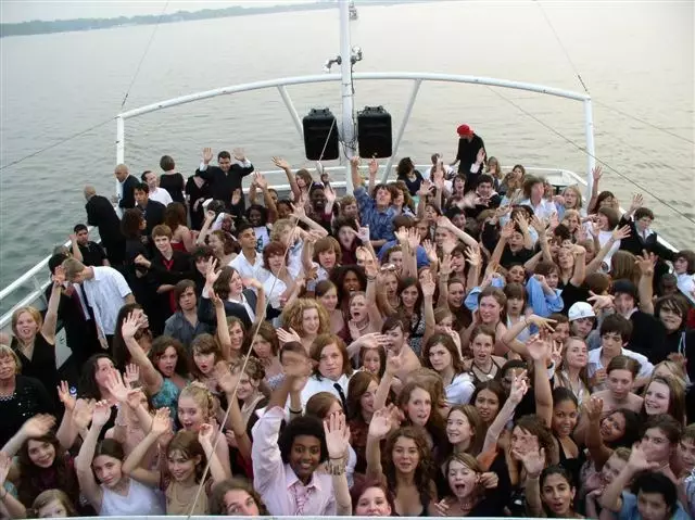 Cruise Ship/Yachts: Empress of Canada 17