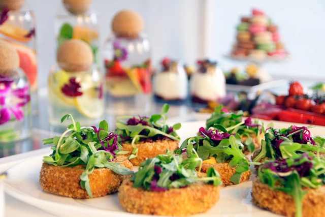 Wedding Caterers: Encore Catering 8