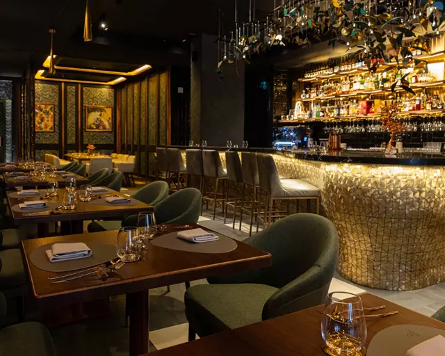 Restaurants: Enigma Yorkville 3