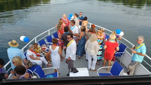 Elegant Cruises