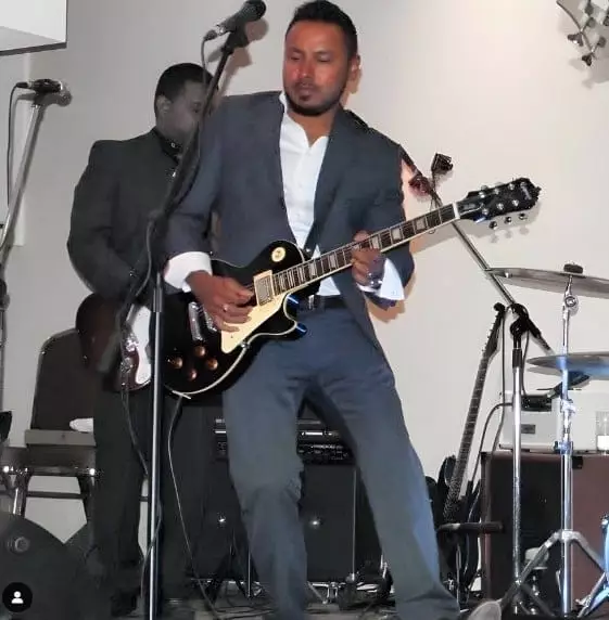 Live Music & Bands: Evolution Band and DJ Entertainment 5
