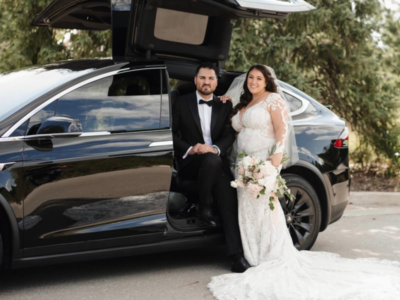 Carousel images of Evolve Limousine