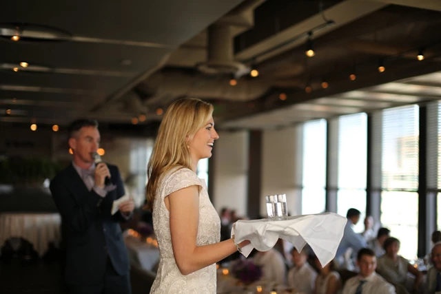 Disc Jockey's / DJs: Evolved Entertainment 13