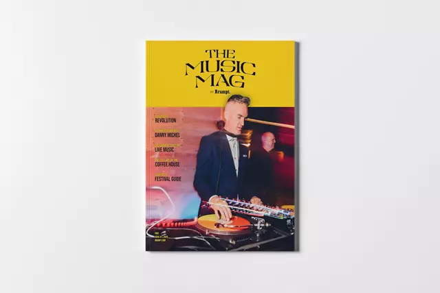 Disc Jockey's / DJs: Evolved Entertainment 6