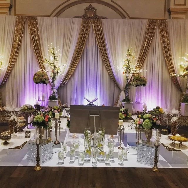Exquisite Affare, Toronto