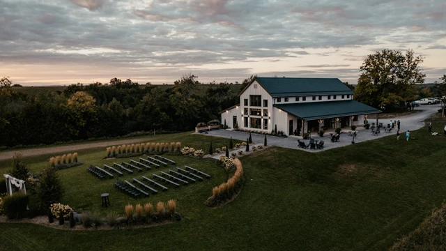 Barn Venues: Farmhill Weddings & Events 1