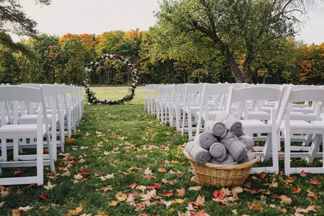 Barn Venues: Fermanagh Farms 12