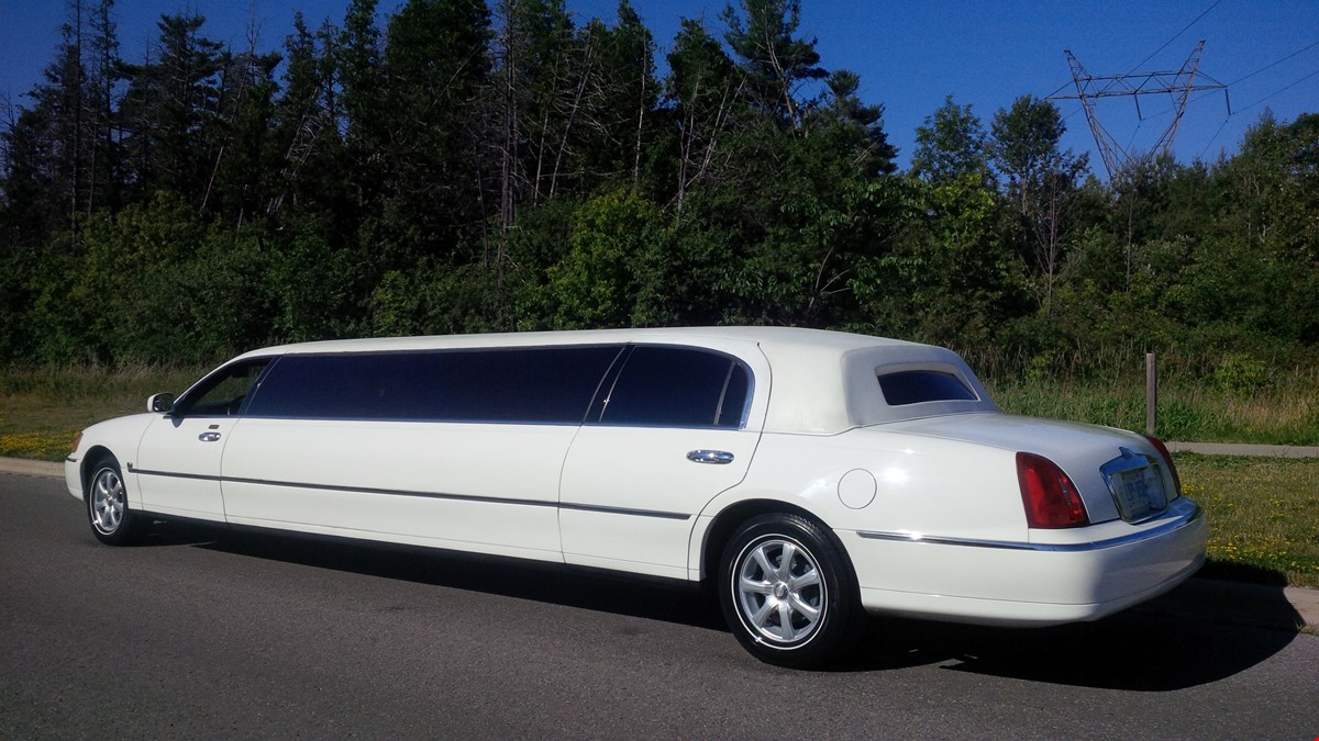 First Glance Limo profile photo