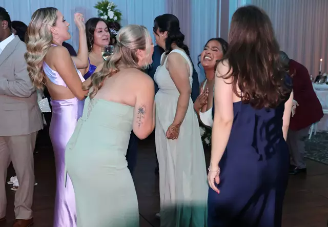 Disc Jockey's / DJs: Flex Vibrations 12