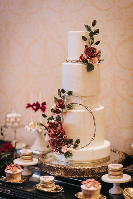 Image - Flour and Flower Cake Design