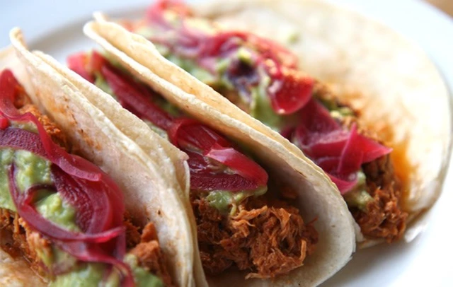 Fonda Lola, Toronto