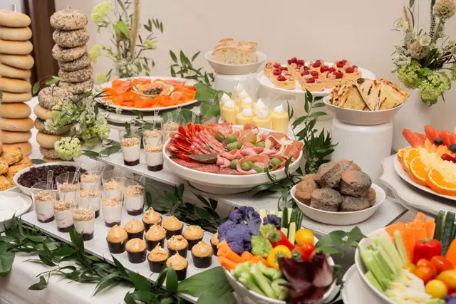 Full Service Caterers: Food Dudes 5