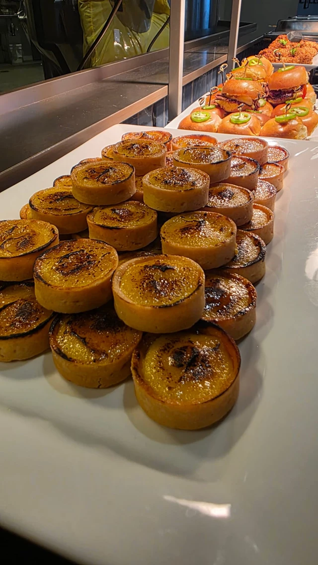 Restaurants: GLB BrewPub 9