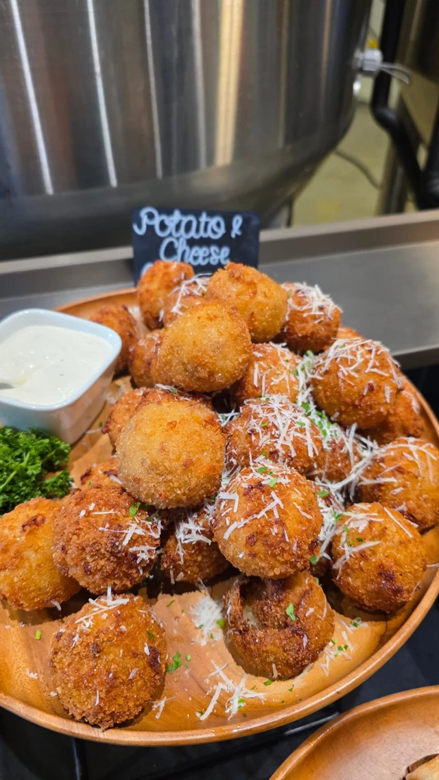 Restaurants: GLB BrewPub 2