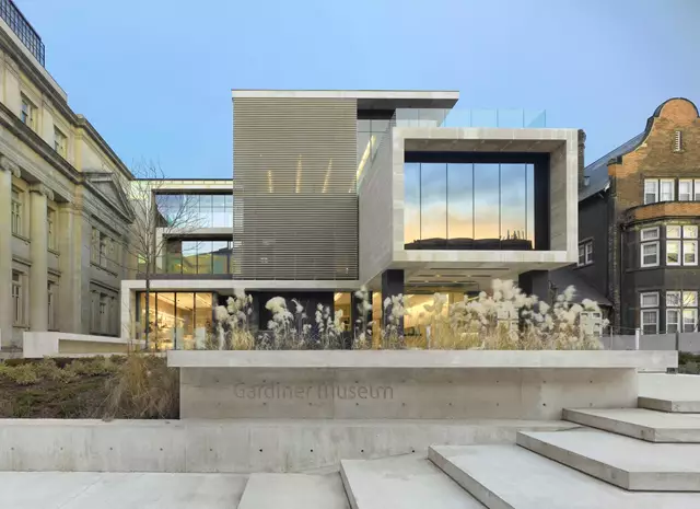 Galleries/Museums: Gardiner Museum 15