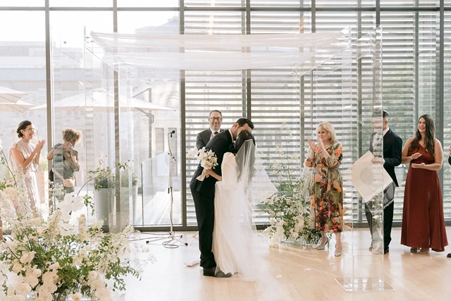 Wedding Ceremony (Photo: Simkova Studio)