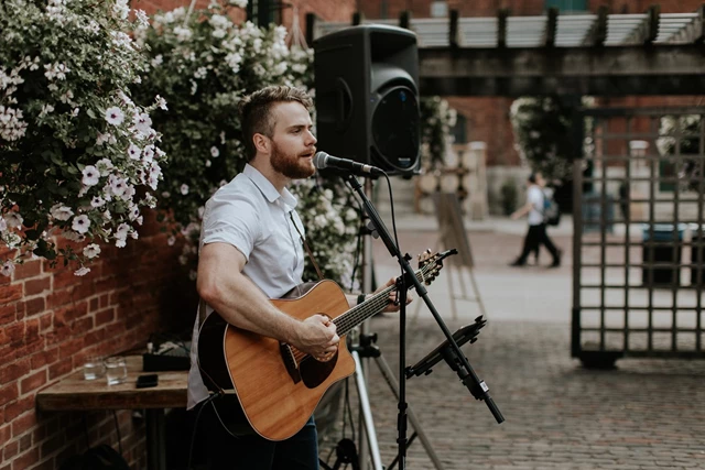 Gareth Bush - Singer Guitarist, Toronto