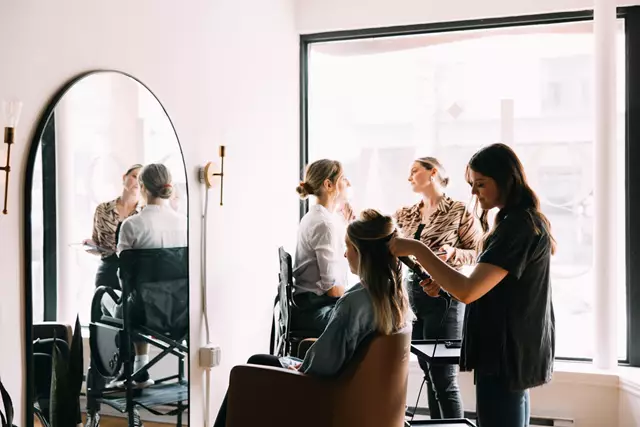 Hair & Makeup: Glow Hair Studio 2