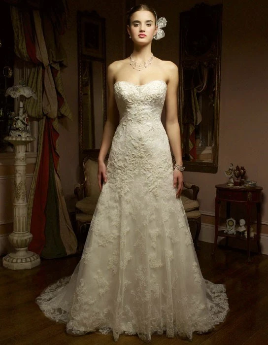 Gown and Glory Consignment Boutique, Mississauga