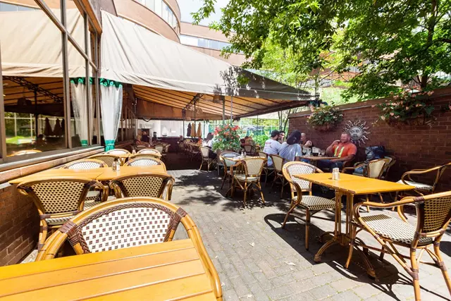 Restaurants: Granite Brewery 9