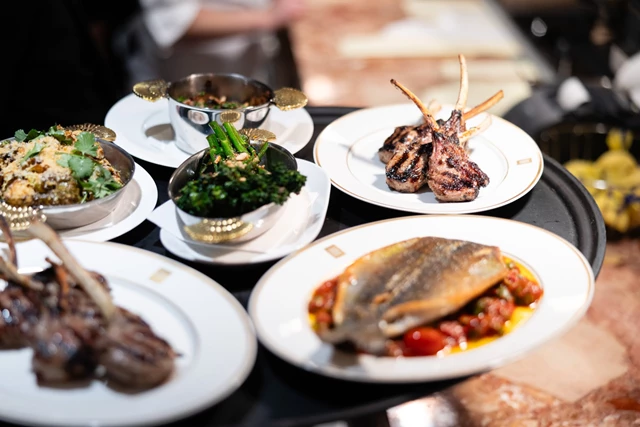 Restaurants: Harbour 60 11