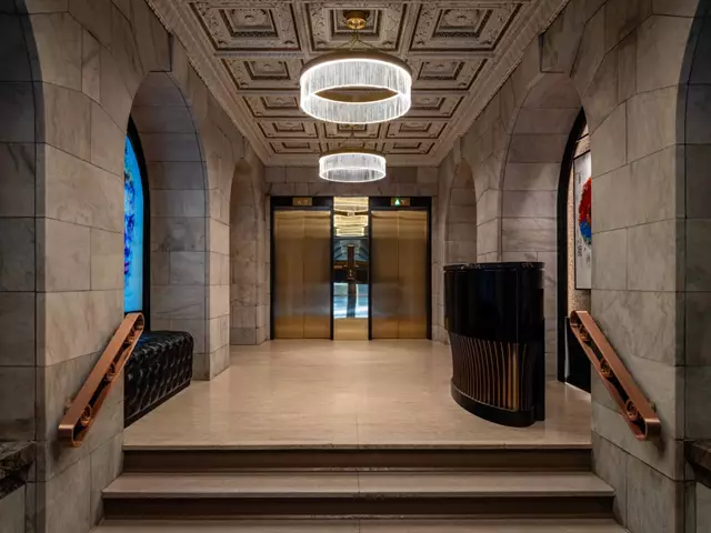 Restaurants: Harbour 60 12