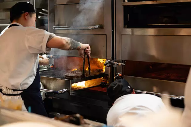 Restaurants: Harbour 60 15