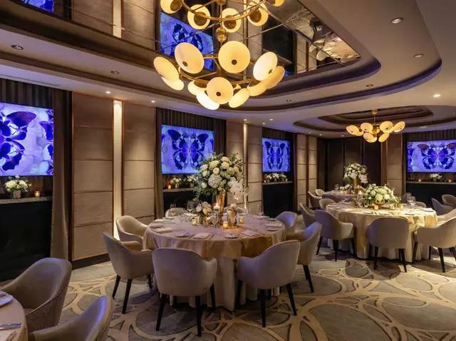 Restaurants: Harbour 60 3