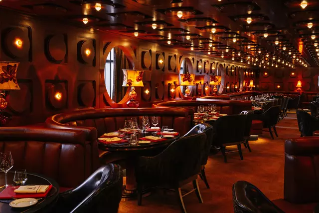 Restaurants: Harbour 60 8