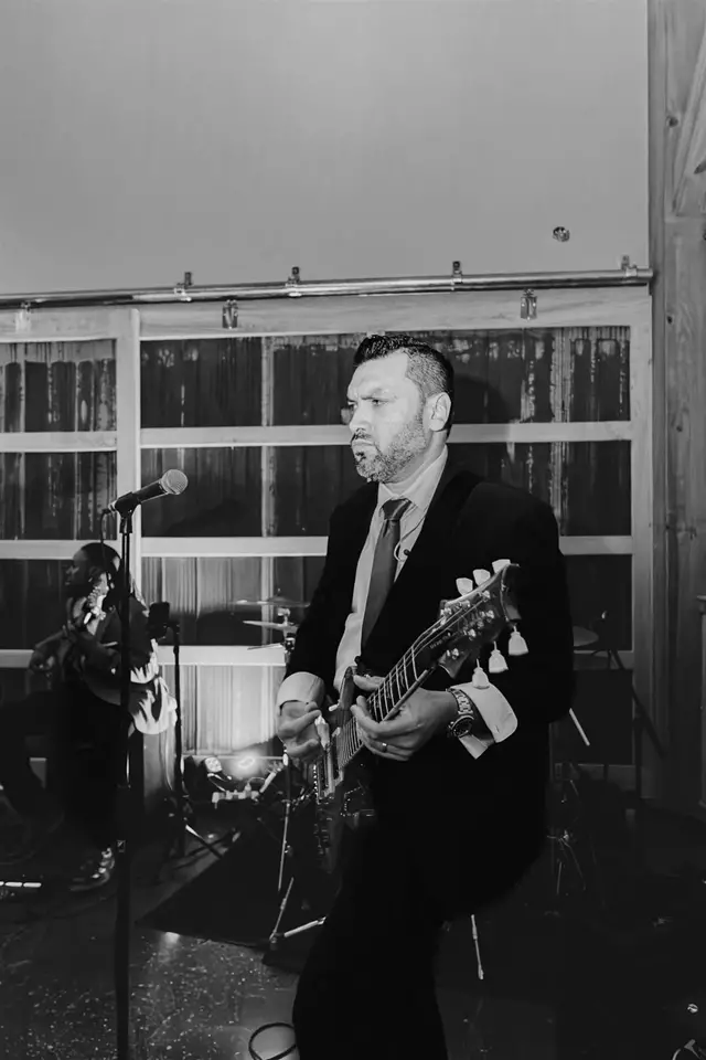 Live Music & Bands: Harmony Row 2