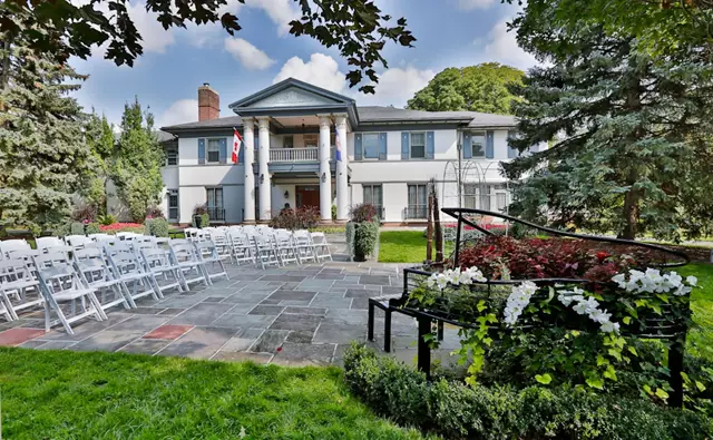 Mansions/Houses: Heintzman House 6