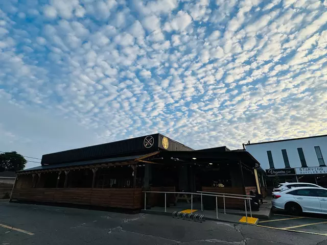 Breweries: High Park Brewery 7