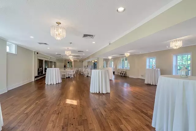 Special Event Venues: High Park Club 5