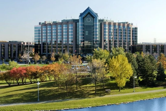 Hotels: Hilton Suites Toronto/Markham 4