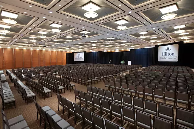 Hotels: Hilton Suites Toronto/Markham 15