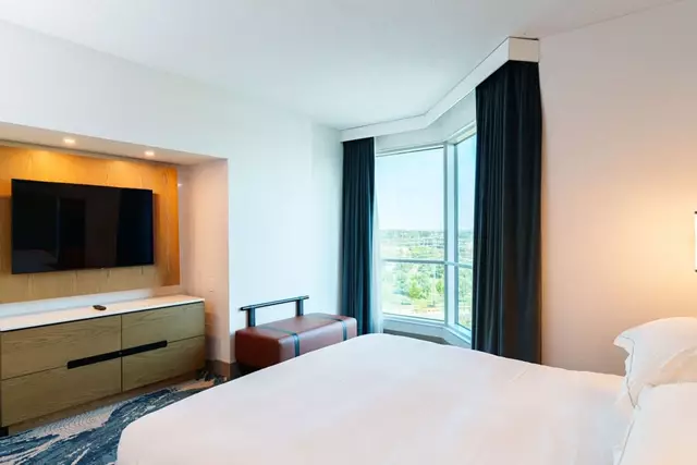 Hotels: Hilton Suites Toronto/Markham 29