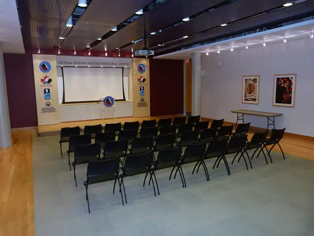 Galleries/Museums: Hockey Hall of Fame 21