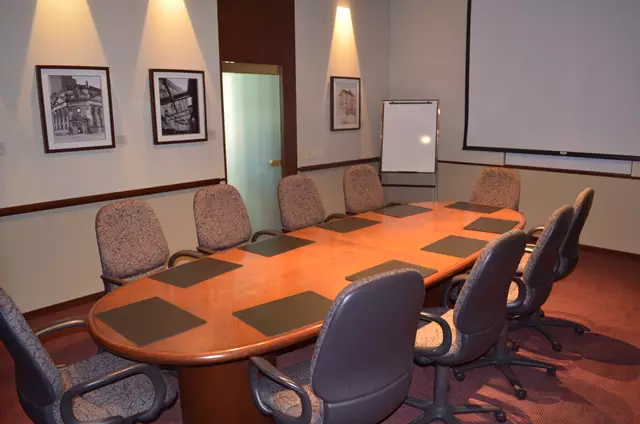 Galleries/Museums: Hockey Hall of Fame 20