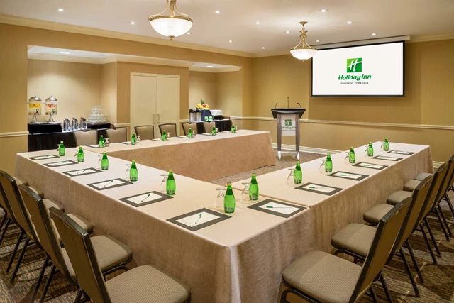 Breakout Rooms - 550 Sq. Ft. Newly Renovated