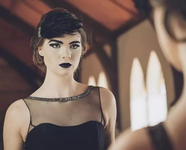 Hair & Makeup: Holly Wasser 3